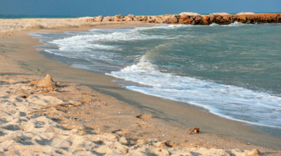 море